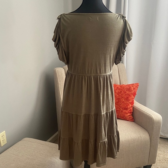 Max Studio Olive Tiered Mini Dress - Picture 4 of 6